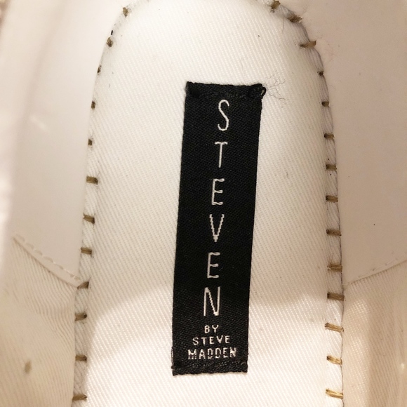 SOLD 🖤🚨Gold Platform Espadrilles Sneaker - Picture 6 of 7